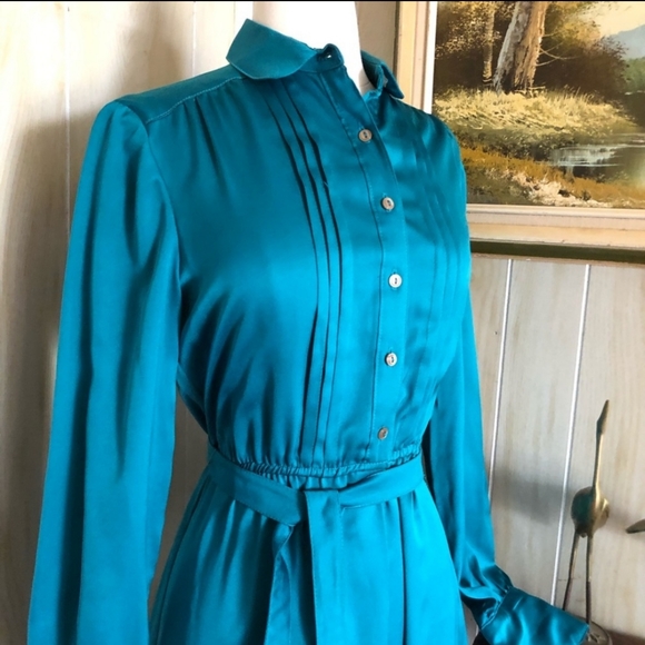 1980’s Satin Vintage Dress - Picture 2 of 5